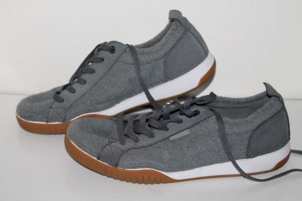 Columbia Bridgeport Wool Sneakers, Men's 11, Gray, Gorpcore, Outdoor